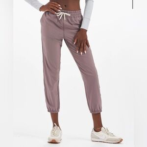 Women’s Vuori Weekend Jogger in Hazel size M